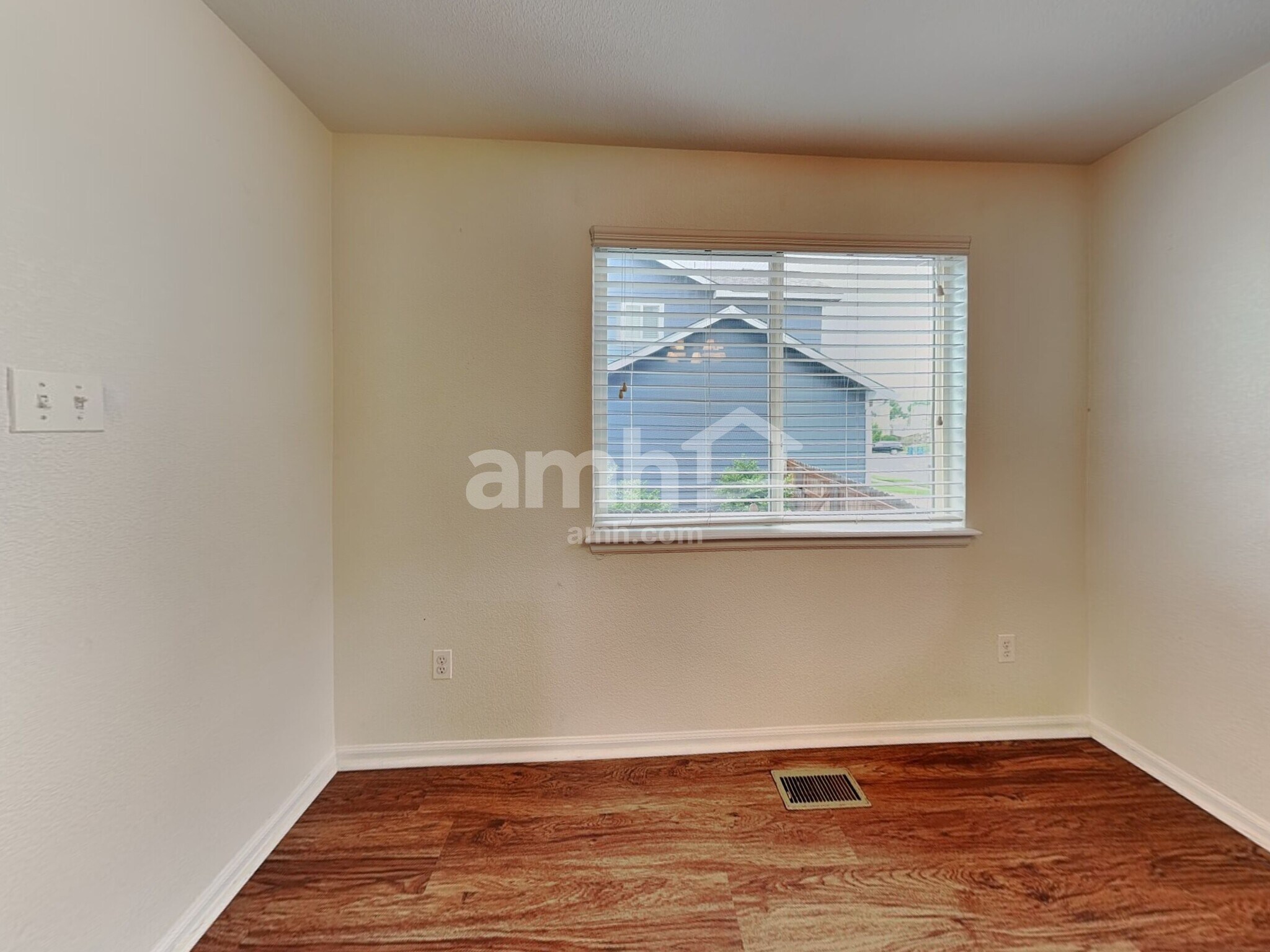Building Photo - 10656 E 113th Ave