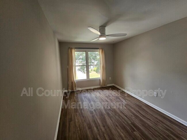 Building Photo - 79 Hammock Pl SE