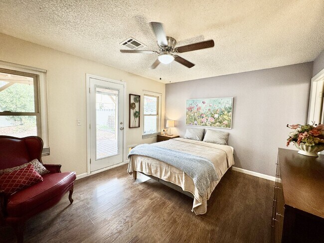 Building Photo - Fully Furnished Henderson Rental Near Cadence | 2 Bed Home w/ Solar + Backyard | Close to Cowabun...