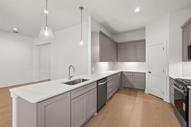 Building Photo - 205 S Atwood St