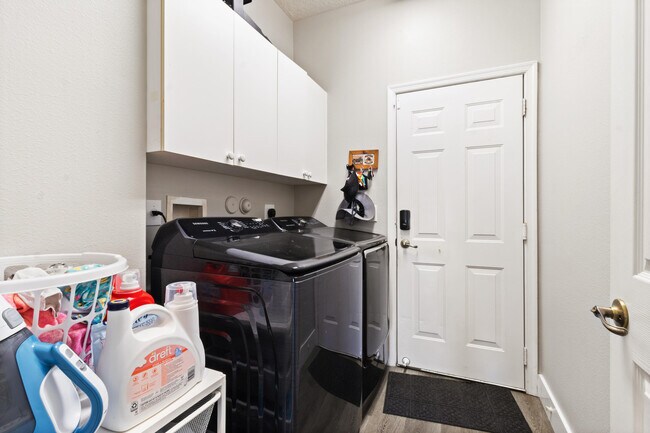 Building Photo - 4166 Wellington Shores Dr