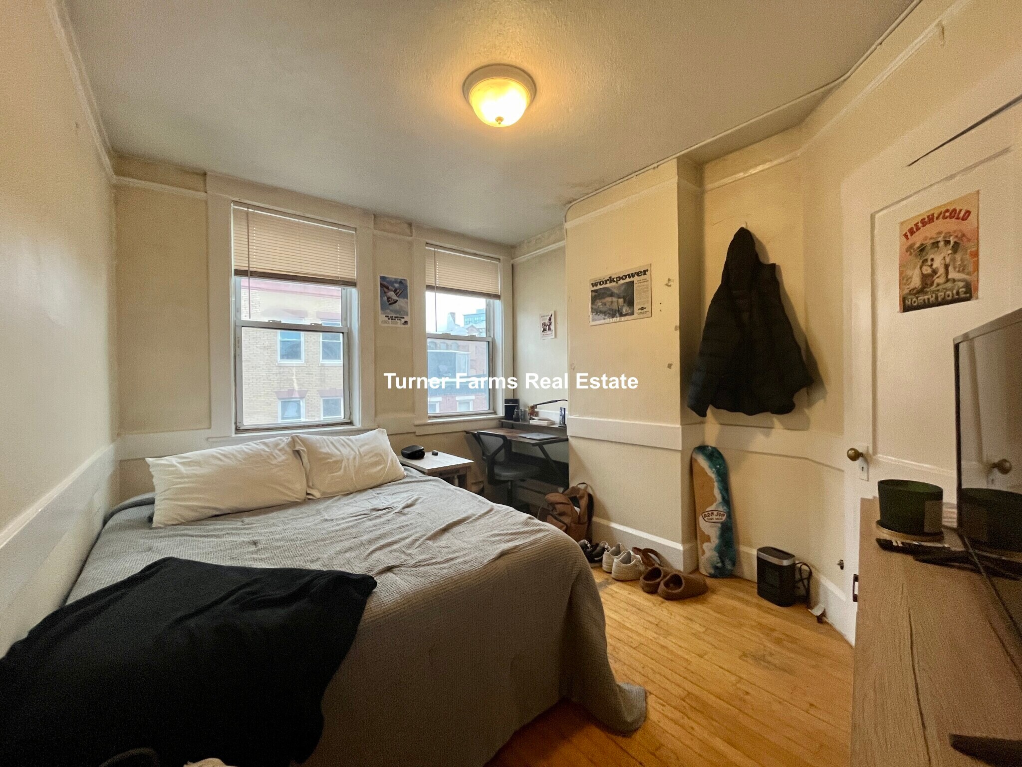 Building Photo - 168 Endicott St