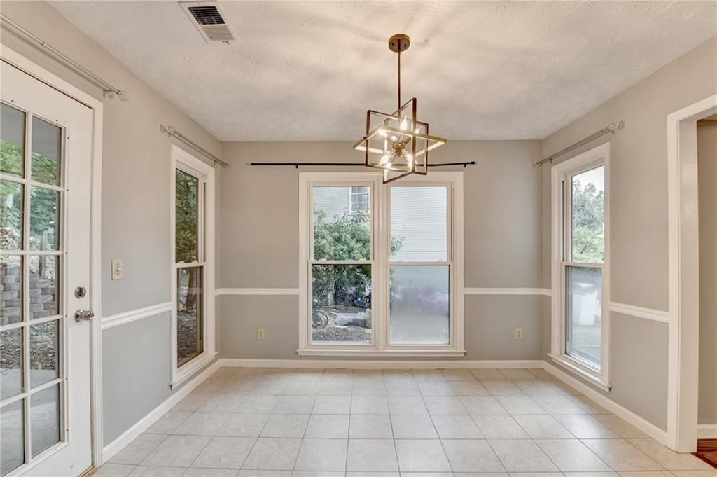 Building Photo - 1181 Izod Ct