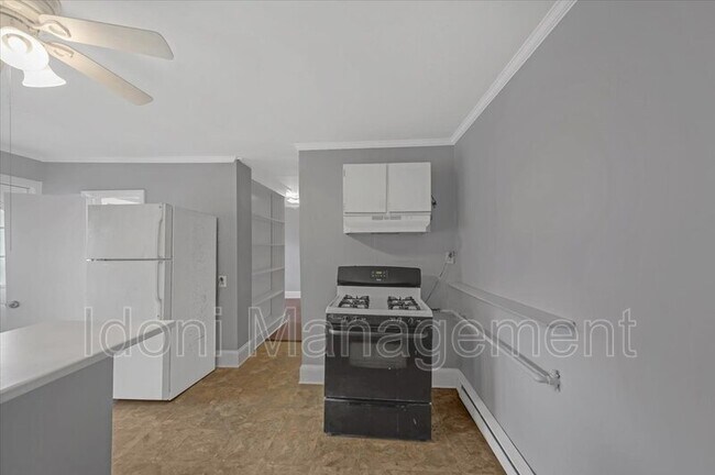 Building Photo - 70 Merchants Ave