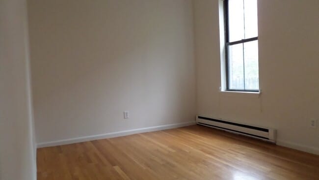 Building Photo - 100 E Brookline St