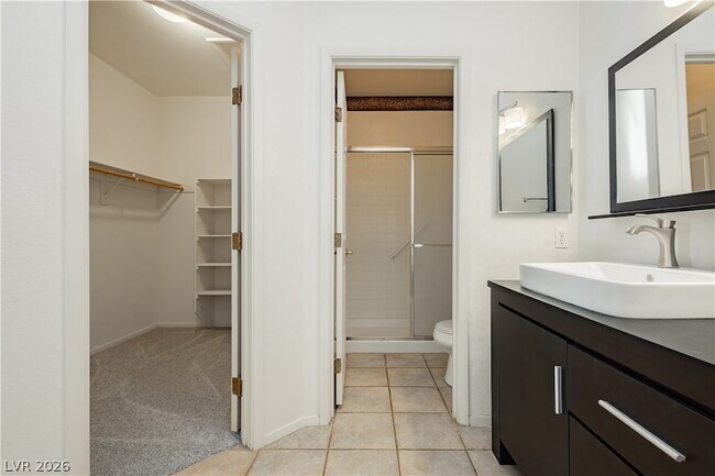 Building Photo - 301 Pine Haven St