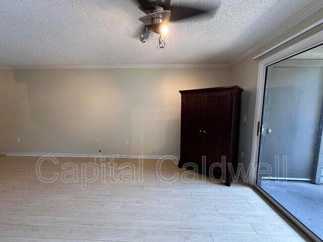 Building Photo - 2500 Winding Creek Blvd