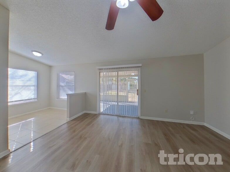 Building Photo - 8158 Pilgrims Trace Dr