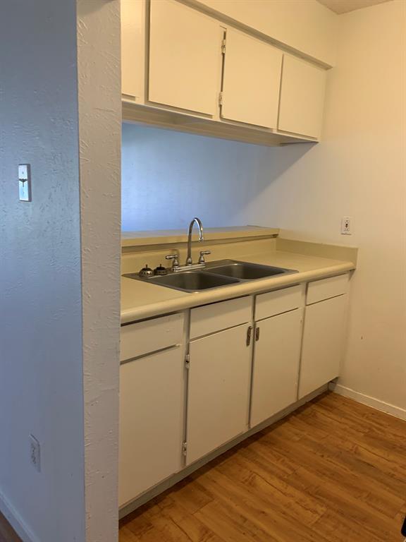 Building Photo - 10810 Newmont Rd