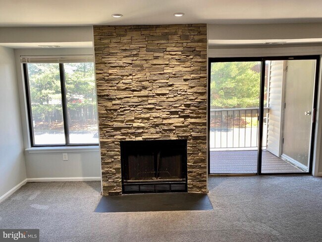 Building Photo - 1121 Castle Harbor Way