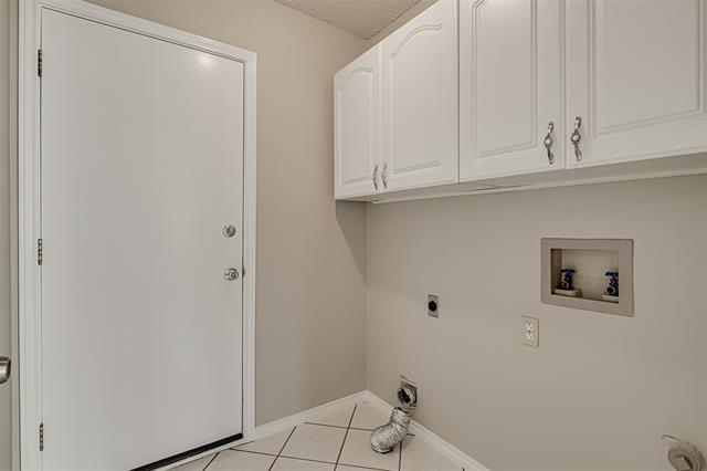 Building Photo - 5803 Lakeway Ct