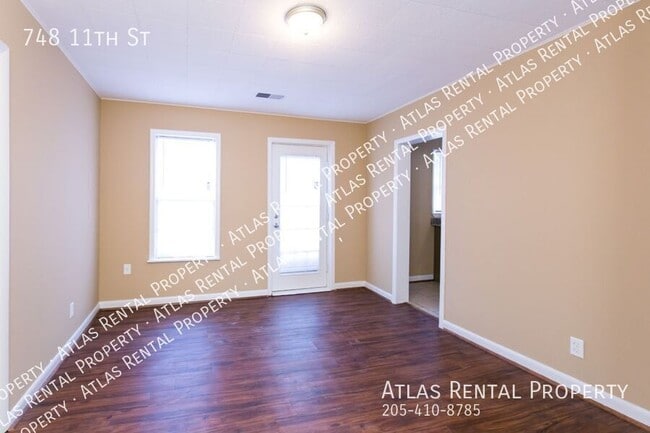 Building Photo - 748 11th St