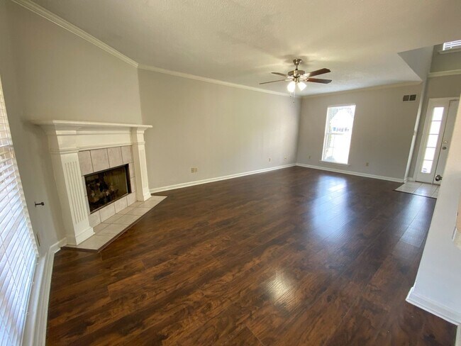 Building Photo - 4 bed, 2.5 bath house in Olive Branch