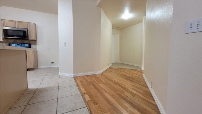 Building Photo - 4831 Dark Canyon Ct