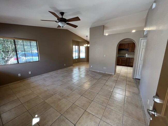 Living room - 635 S Vía Entrada