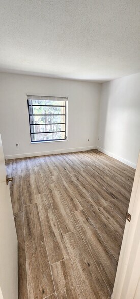 Bedroom - 10403 N Kendall Dr