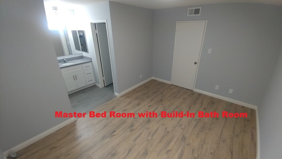 Master Bed Room - 809 Brent Ave