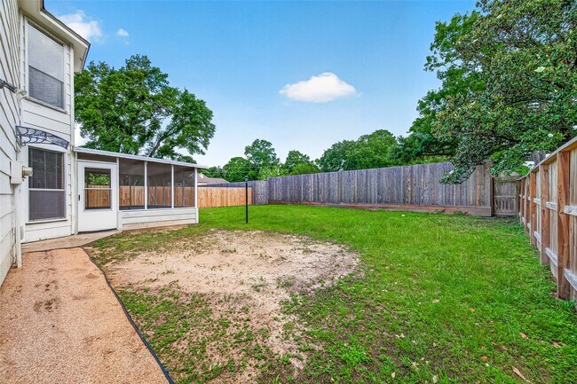 Building Photo - 11818 Snowberry Dr