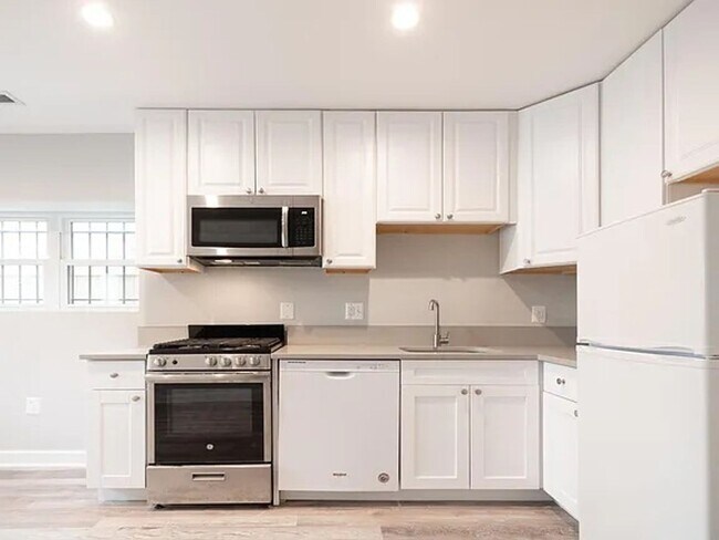 Building Photo - 111 Rhode Island Ave NW