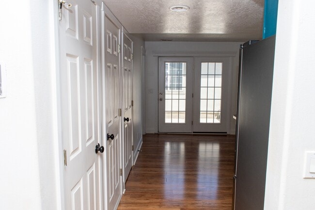 Building Photo - 97 Penhurst Pl