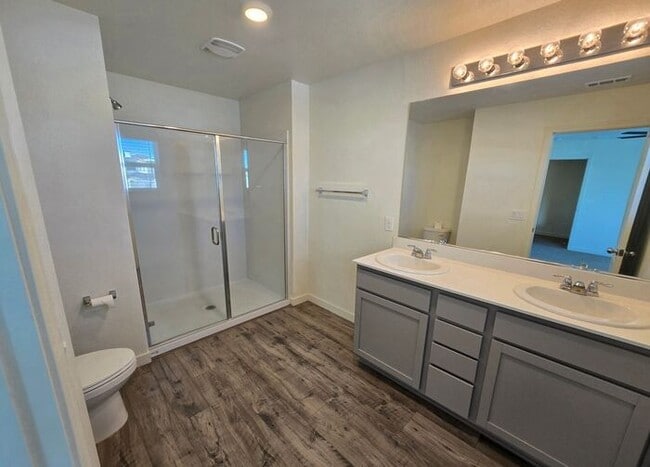 Building Photo - Modern 3-Bedroom Townhome with 2-Car Garage, Bright Interiors & Private Patio