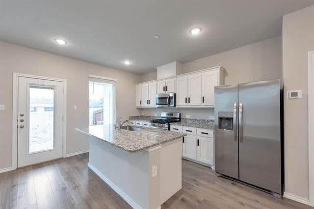 Building Photo - 7069 Cypress Dr