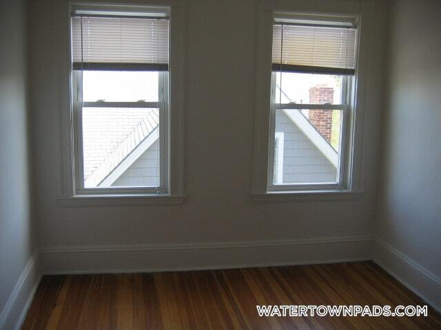 Building Photo - 53 Parker St