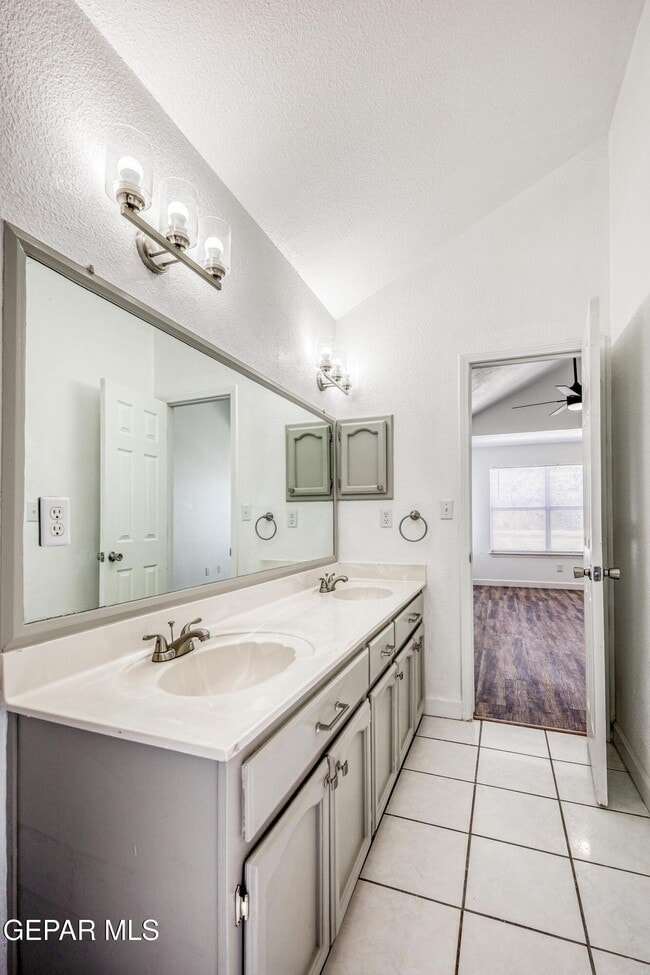 Building Photo - 1229 Diamond Cove Pl