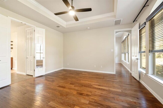 Building Photo - 15913 Spillman Ranch Loop