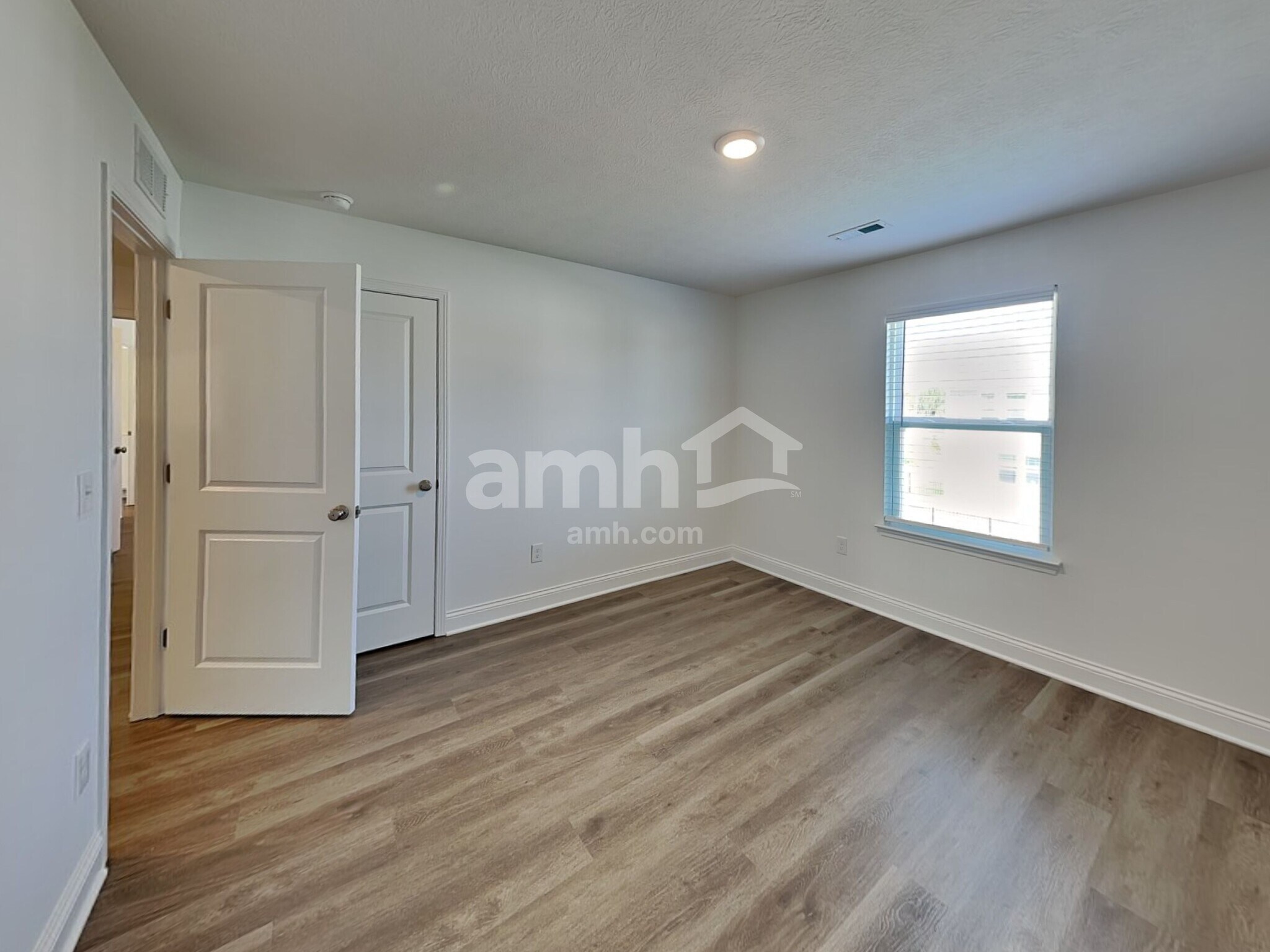 Building Photo - 218 Rustic Barn Ct