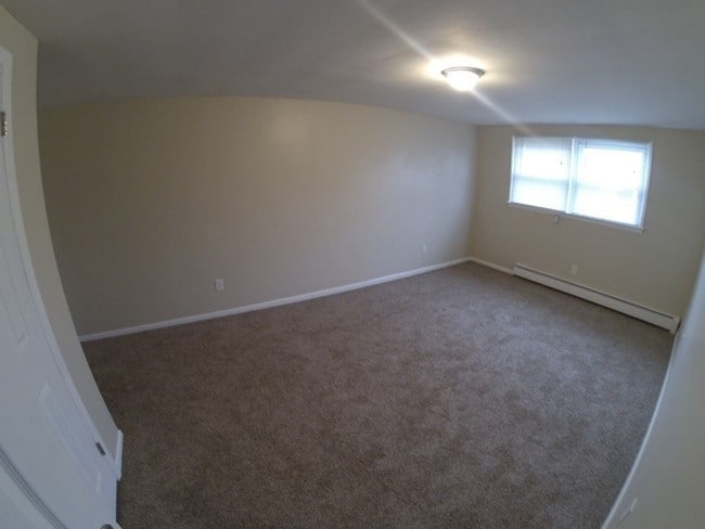 Building Photo - 1 br, 1 bath Apartment - 5029 Aravesta Ave.