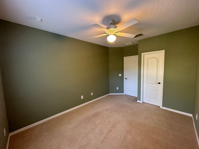 Building Photo - Spacious Townhome  at Beautiful Westyn Bay...