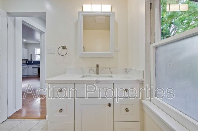 Building Photo - 315 Melville Ave