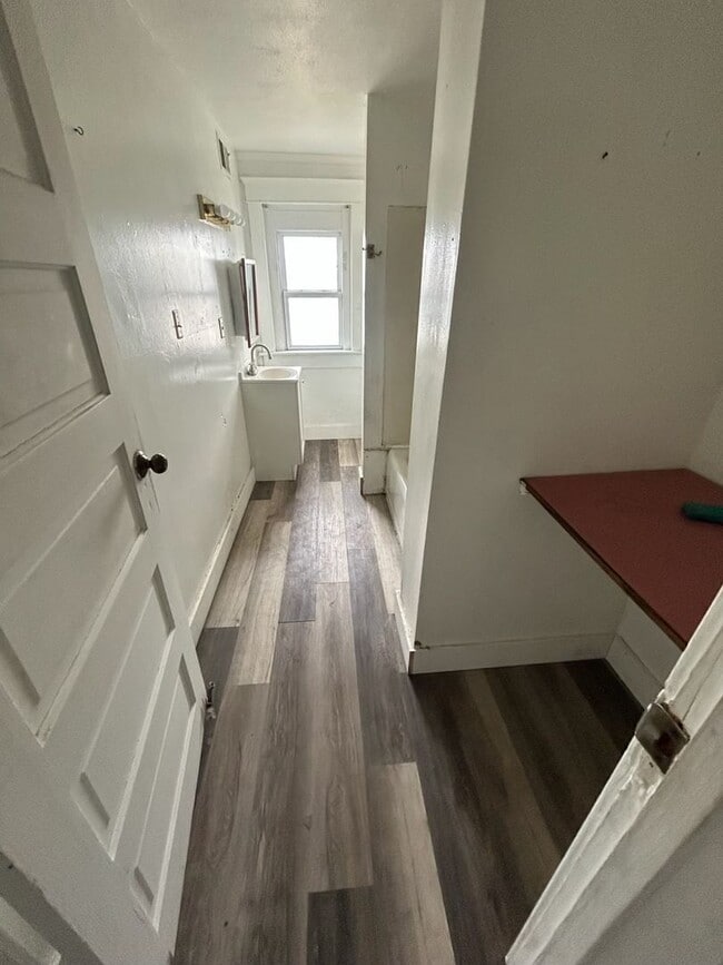 Building Photo - 325 Harrison St