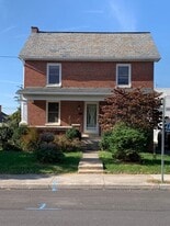 Building Photo - 423 South St