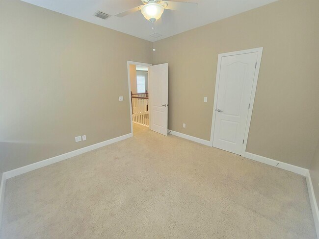 Building Photo - 2482 Goldenrod Wy