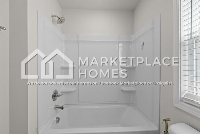 Building Photo - 605 Count Fleet Ct