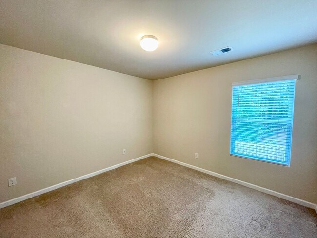 Building Photo - Bickley Estates in chapin