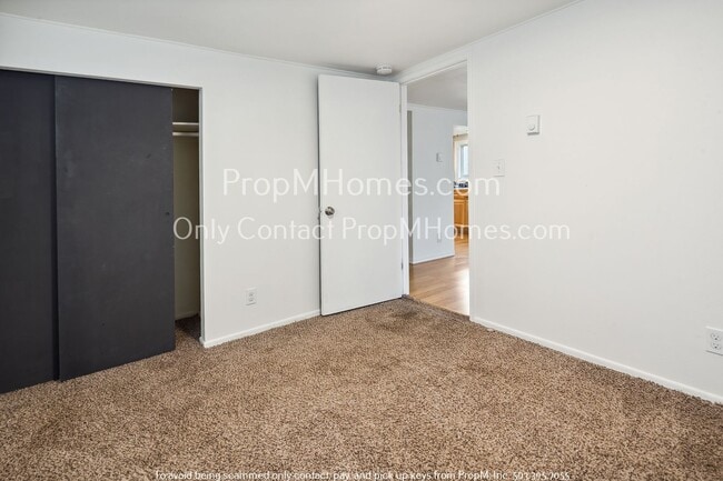 Building Photo - Beautiful Two Bedroom in the Heart of Darlington!