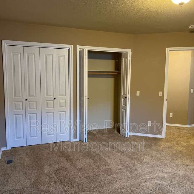 Building Photo - 2235 NW 15th St