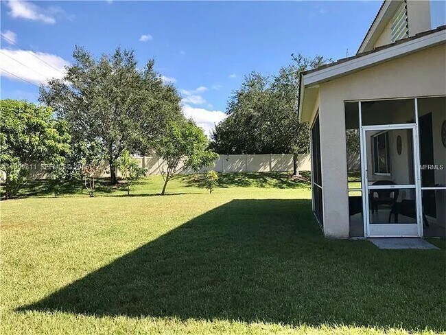 Building Photo - 6945-6974 74th St Cir E