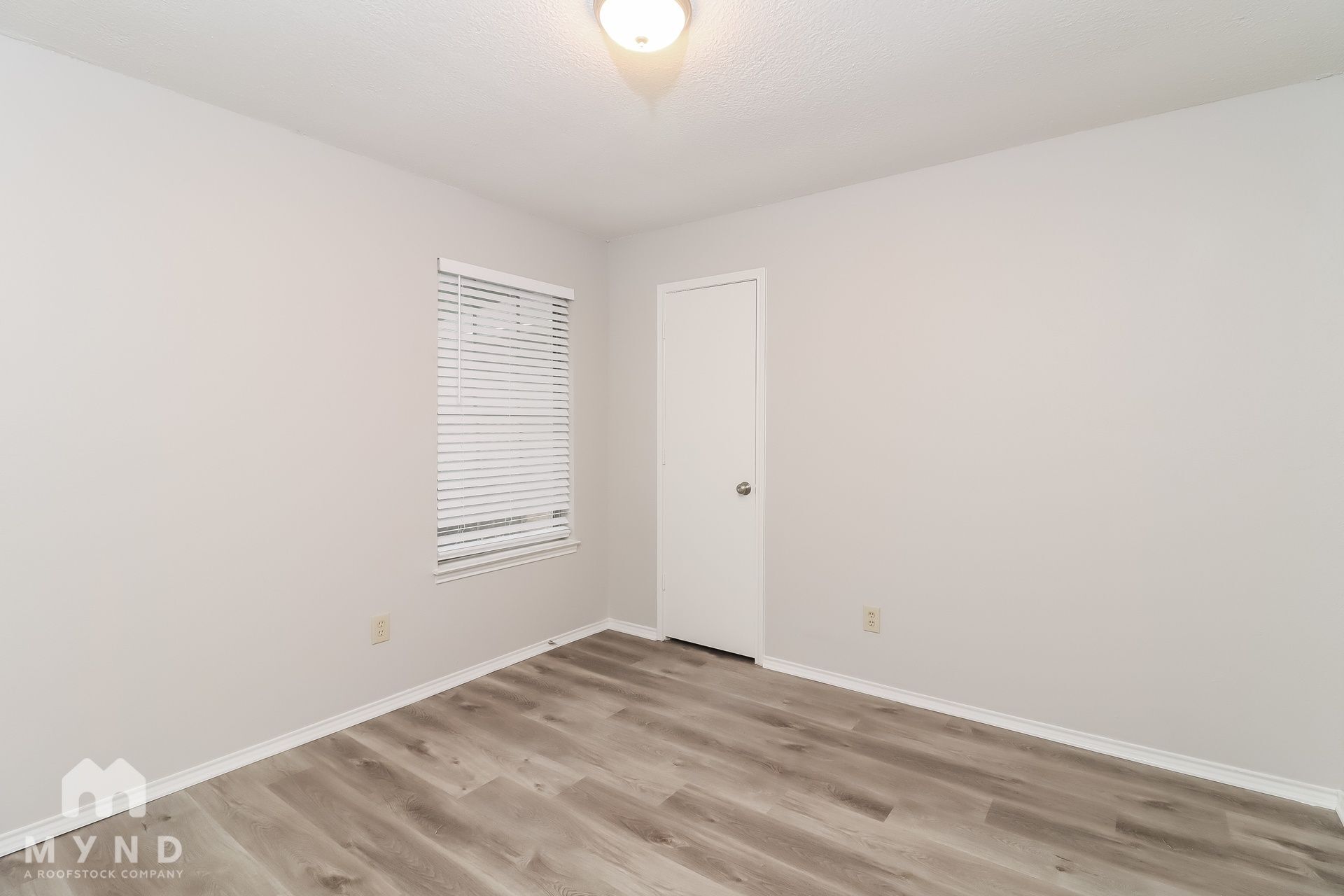 Building Photo - 4303 Gentle Springs Dr