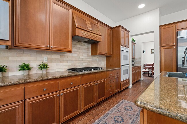 Building Photo - 7116 Torrey Mesa Ct