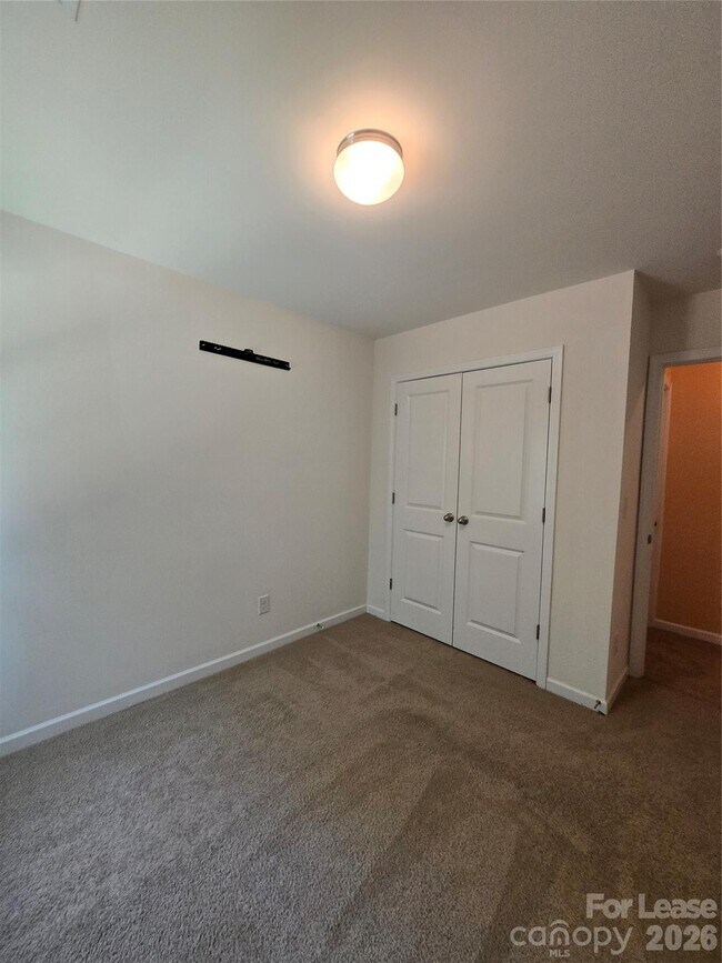 Building Photo - 9138 Bradstreet Commons Way