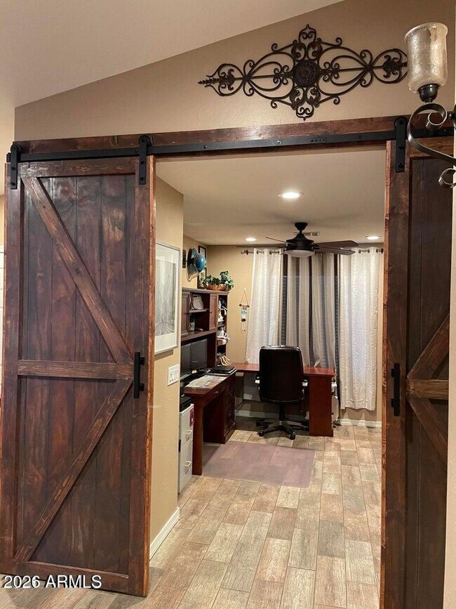 Building Photo - 14948 W Maui Ln