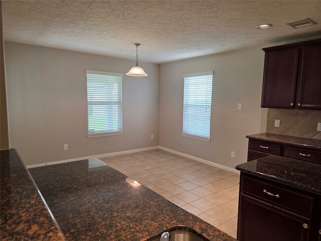 Building Photo - 10910 Brittan Leaf Ln