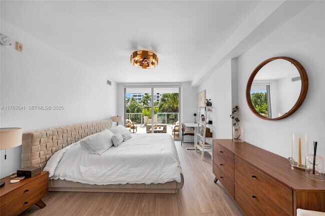 Building Photo - 1025 92nd St