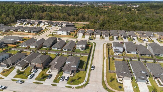 Building Photo - 251 Charles Rdg Dr