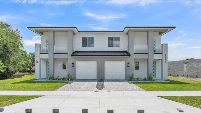 Building Photo - Stunning New Construction Villa for Rent Near Lake John