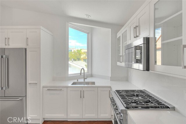 Building Photo - 310 Bayview Dr